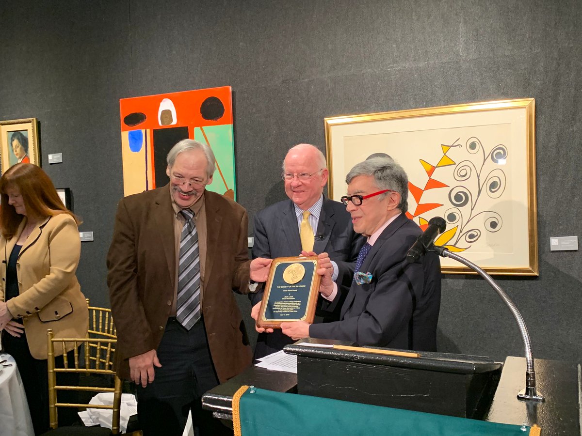 Our @RichLambWCBS is this year's recipient of the Peter Kihss Award from the Society of the Silurians for being the reporter who best exemplifies the sprit of the late @nytimes legend. At left is Kihss's son, Erik, and at right, David A. Adelman. Congrats! #news #innercircleshow