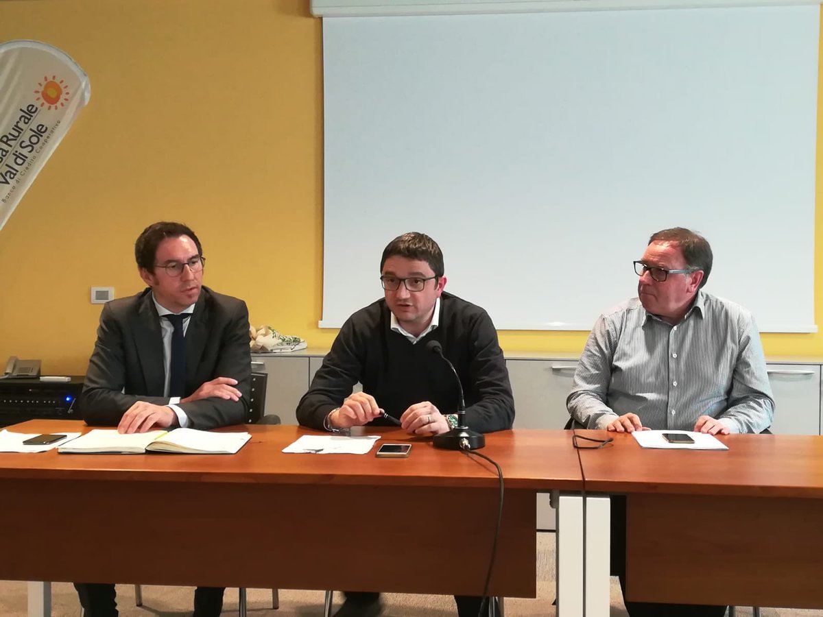 asattn's tweet photo. Assemblea di sezione della Val di Sole. Tanti i temi e gli stimoli posti dal Presidente #Battaiola al Presidente @MaurizioFugatti e all’Assessore @robertofailoni https://t.co/uCChdNp56Q