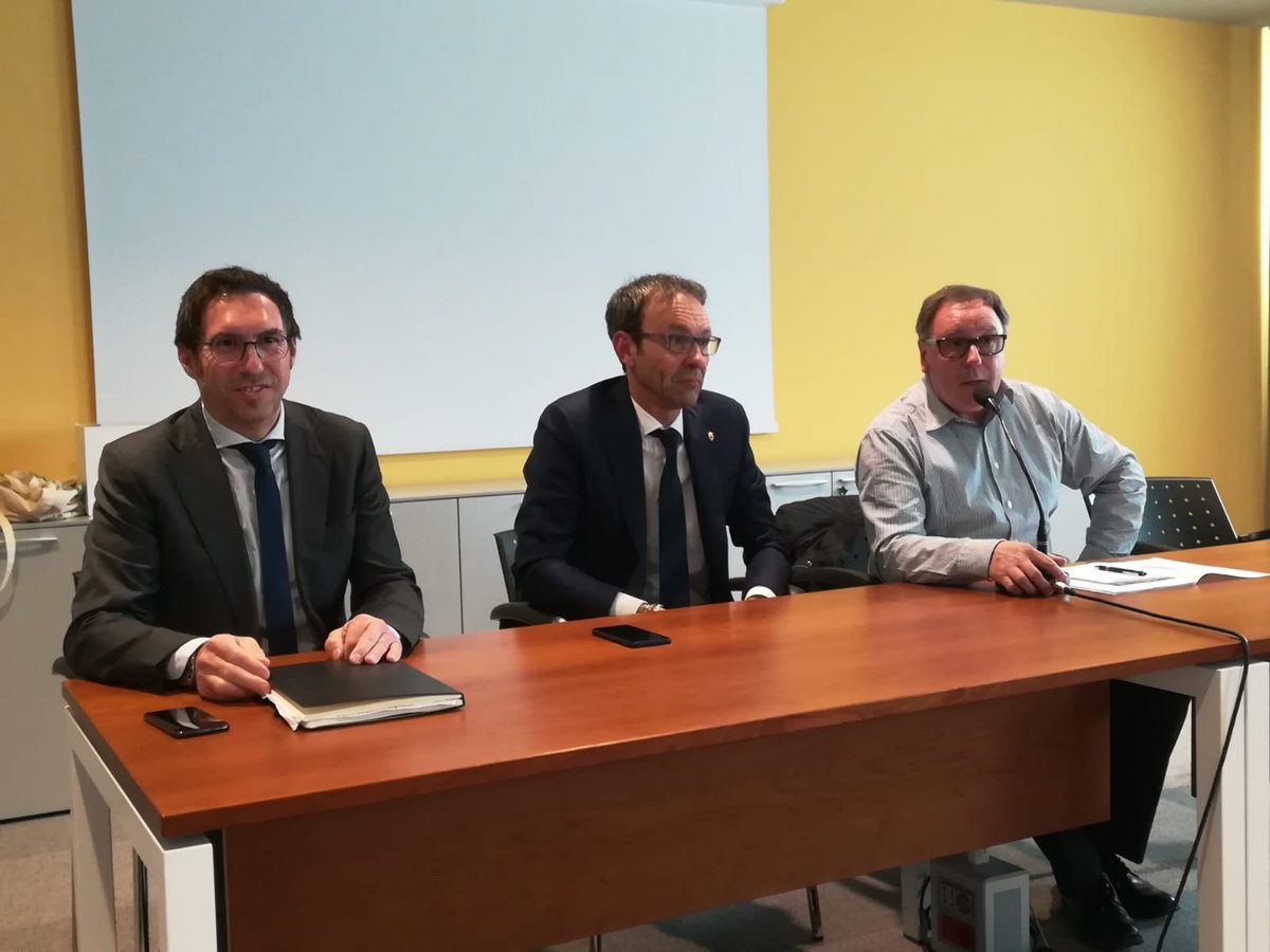 asattn's tweet photo. Assemblea di sezione della Val di Sole. Tanti i temi e gli stimoli posti dal Presidente #Battaiola al Presidente @MaurizioFugatti e all’Assessore @robertofailoni https://t.co/uCChdNp56Q