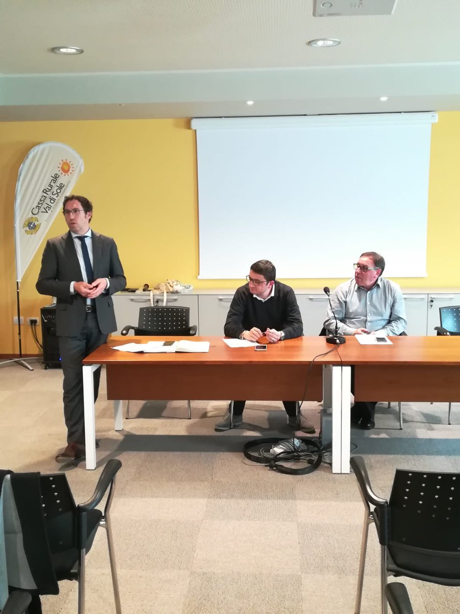 asattn's tweet photo. Assemblea di sezione della Val di Sole. Tanti i temi e gli stimoli posti dal Presidente #Battaiola al Presidente @MaurizioFugatti e all’Assessore @robertofailoni https://t.co/uCChdNp56Q