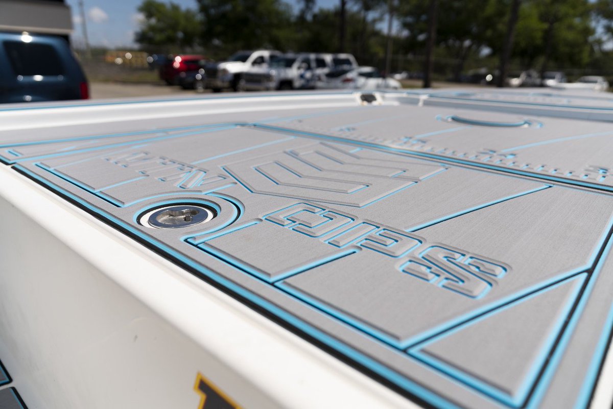 seadek's tweet photo. A beautiful Storm Gray over Bahama Blue over Black three color #customseadek kit installed by our #hyperfit team this week at the #seadek factory
.
.
.
.
.
#seadek #genuineseadek #seadeked #marineflooring #industryleader #boating #nonskid #nonslip #antifatigue #carpetstinks https://t.co/vQLorEJXAP