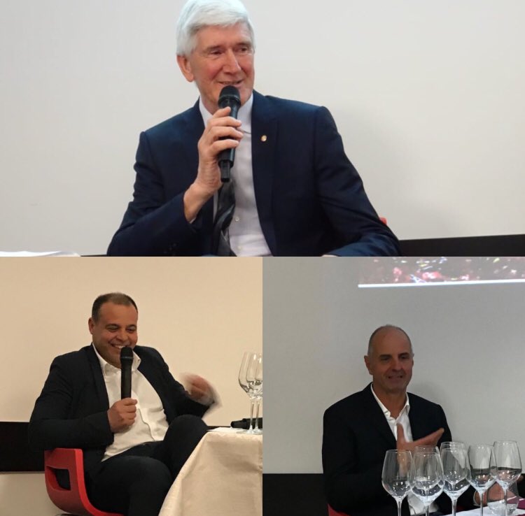 missaglia_sara's tweet photo. Dai grandi c’è solo da imparare
.
#casimiromaule 
⁦@cantinamenegola⁩
#giorgiogianatti
#aispavia
⁦⁦⁦@eleyoun⁩
.
#ilovemyvalley
.
⁦@AISMilano⁩ ⁦@AisLombardia⁩ #consorziovinidivaltellina
#nebbiolodellealpi
#valtellinaproudtobe
#nebbioloproudtohave https://t.co/YyaxddV7Gz