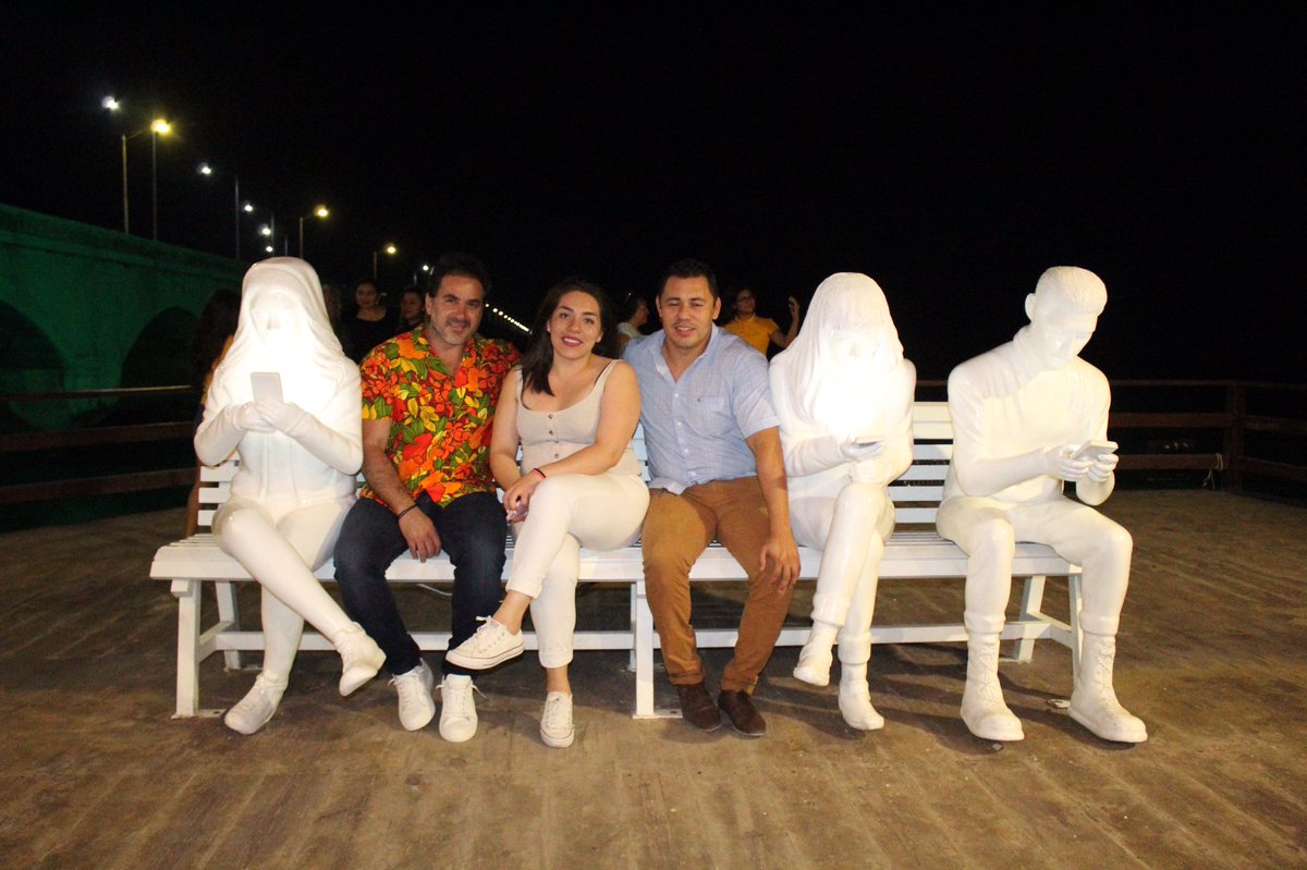 JULIANZACARIASC's tweet photo. Playa, comida y Saxofón, la combinación perfecta para la Velada Junto al Mar de anoche. https://t.co/8056PkEw5M