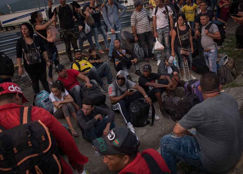 MexContigo's tweet image. Centroamericanos reinician caravana en Chiapas dlvr.it/R37RTt