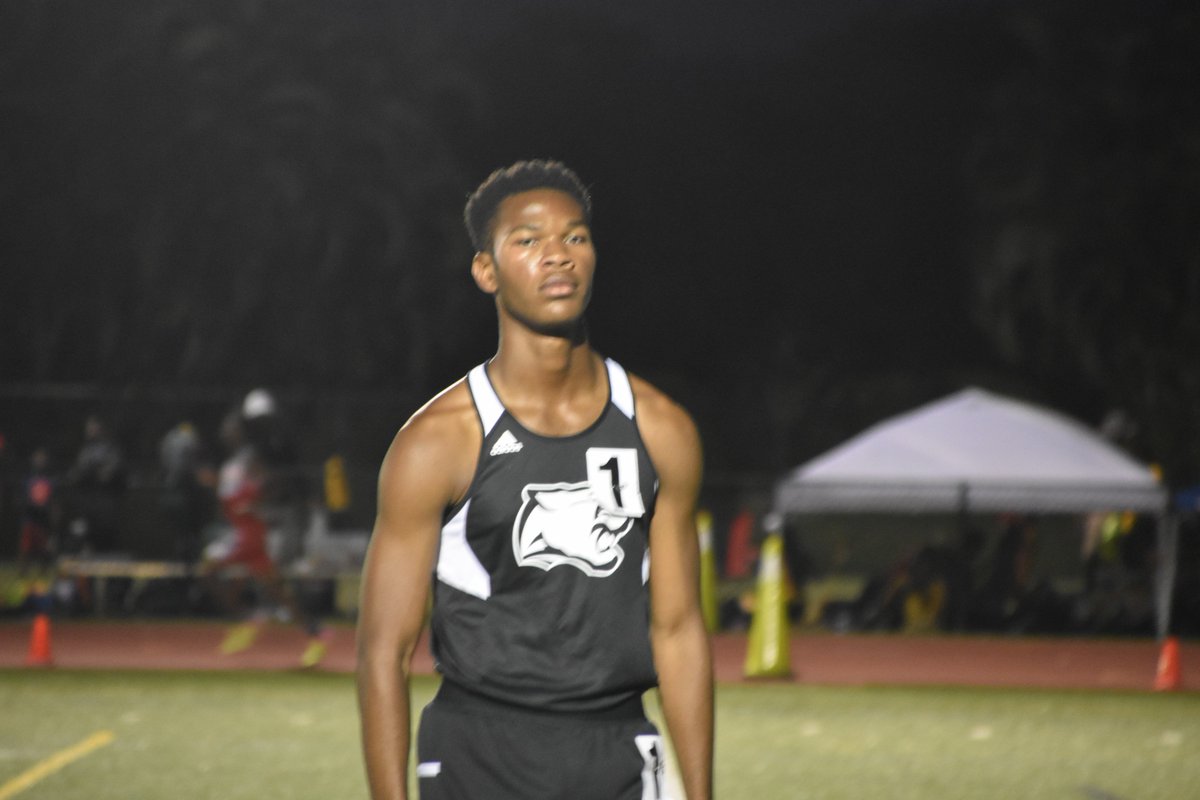 pinecresttrack's tweet photo. District 1600m sweep by PC boys 1-2-3-4, Jabari Owens 4:40, Jack Rizzo 4:42, @ConnorBerne 4:43, Gaby Ortega 4:44 @flrunners @PC_FTL_Sports @PineCrestSch https://t.co/f6he9NZKLe