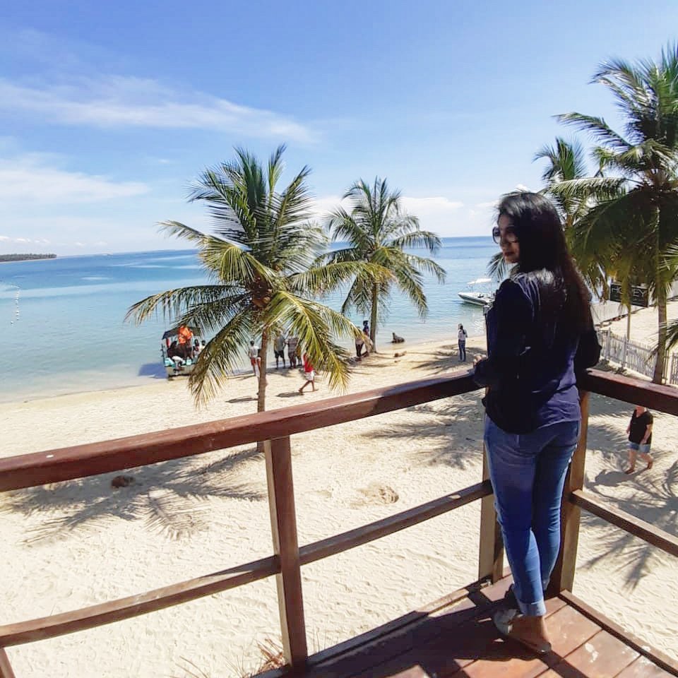 Tutoogirl's tweet photo. Leave footprints of love and kindness wherever you go ... 🌿❤ https://t.co/dYtN6WtsIA