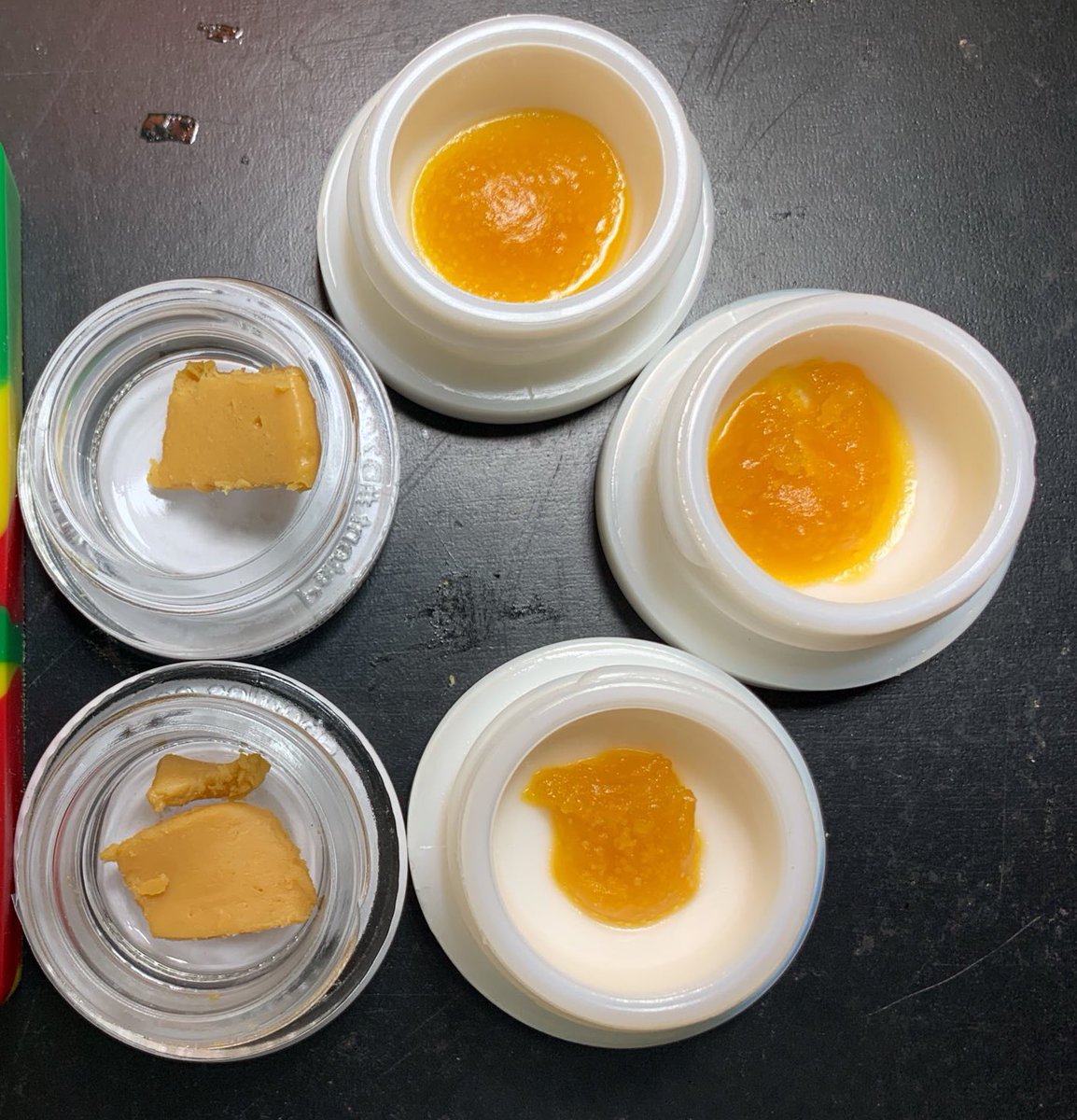 EmeraldZoo's tweet photo. Just about #420 so we’re gonna start this day off on a high note. Who needs a minute to step back and regroup. This aught to cover than moment of zen. Happy Friday ya all. How about a dab @cannaworldsite @CannaAngel @AtlasPlantTrain @808KushBoys @WaxNax @johnshute_  Rock the day! https://t.co/QuGgbcIGLN