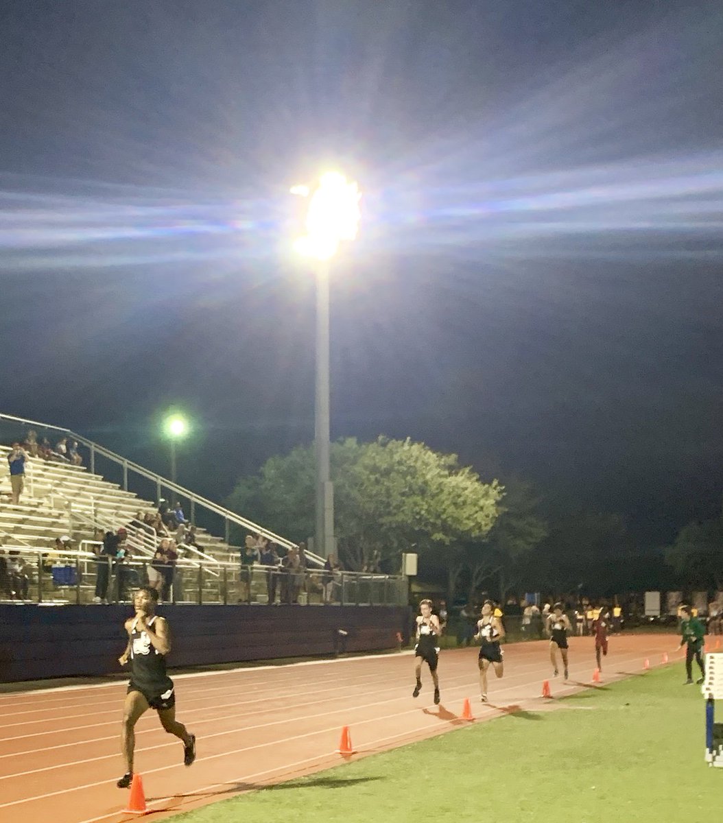 pinecresttrack's tweet photo. District 1600m sweep by PC boys 1-2-3-4, Jabari Owens 4:40, Jack Rizzo 4:42, @ConnorBerne 4:43, Gaby Ortega 4:44 @flrunners @PC_FTL_Sports @PineCrestSch https://t.co/f6he9NZKLe