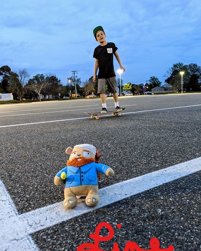 Spent some time skateboarding with Gray where we found line. bit.ly/2Xx7oFr