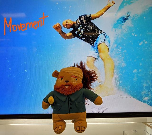 Wish I could go surfing with this fellow but since I can’t , I’ll settle for the example of movement. bit.ly/2Iw8Gg7