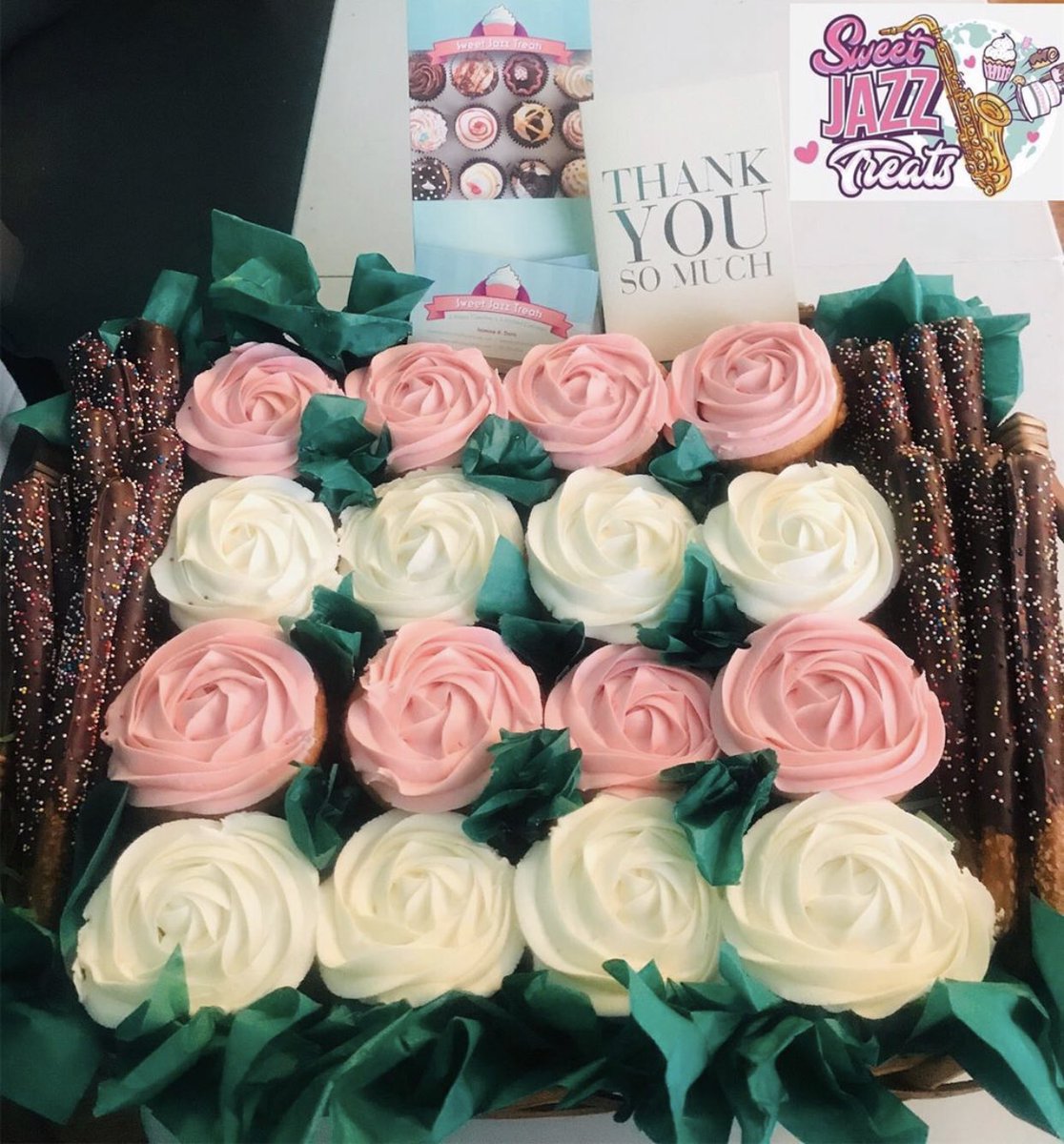 CrowdorCamera's tweet photo. Looking for fun and easy #Easter cupcake ideas? Or Mother’s Day - which is right around the corner?? Be sure to tune in to @FOX19 this morning to catch Sweet Jazz Treats! And then visit her at her new kiosk in Kenwood Mall! #GoodFriday #WeAreMORTAR https://t.co/cccsjeLWTf