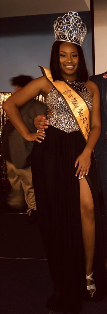 QueenOttoria_'s tweet image. “I Can Do All Things Through Christ Who Strengthens Me.” • Woman Of God 🙌🏽

To The Brothers Of Iota Phi Theta Fraternity Inc. I Vow To Be Your Unforgettable Queen, Who’s So DIVINE! I Am Honored To Be Miss. Iota Phi Theta Fraternity Inc. 19-20’ 💛

#RIPPopz🙏🏽
#MissIota 👑
#SSU✨