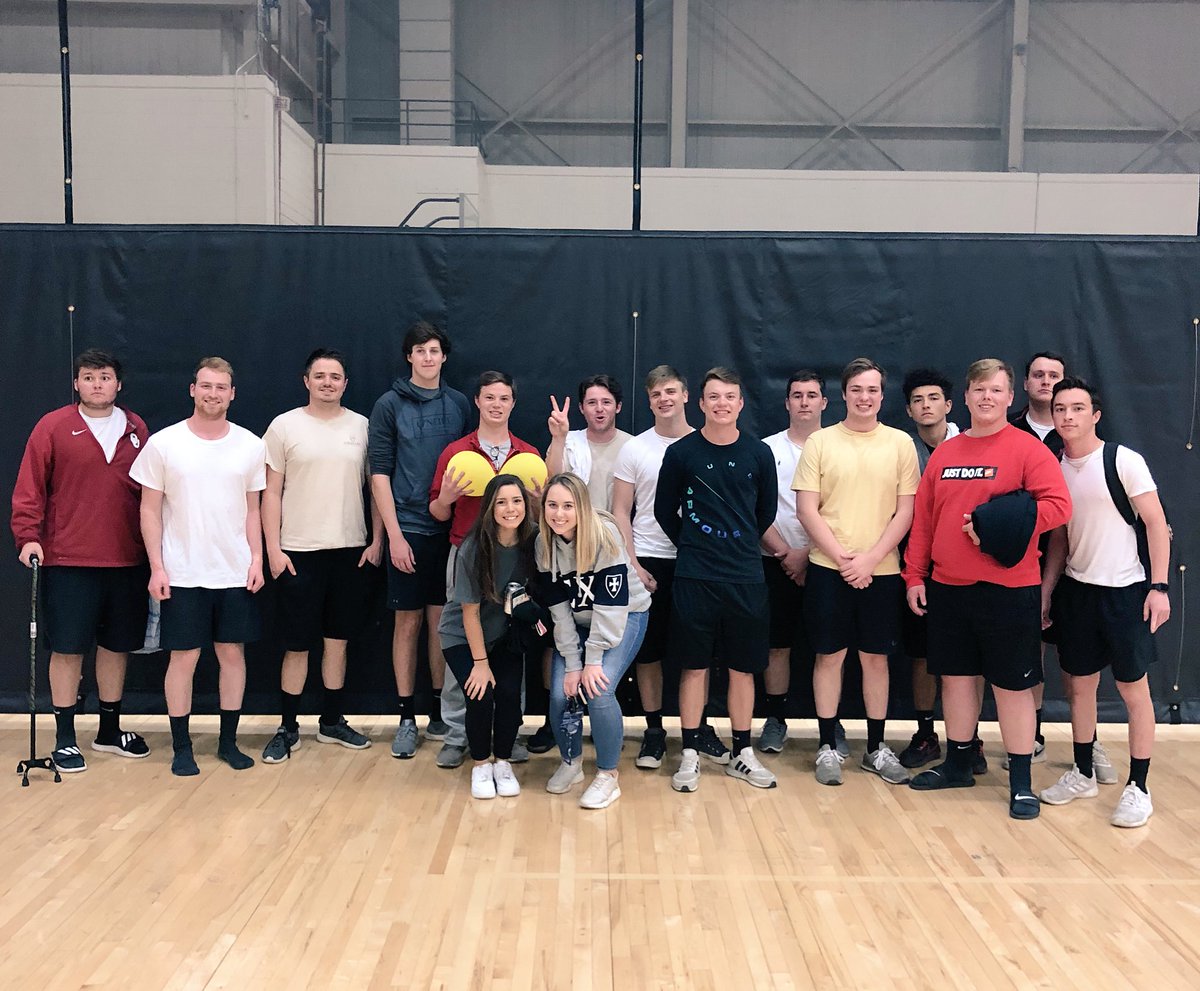 PittStateSigs's tweet photo. Proud of our boys for taking 2nd place in Airband last night! Big thank you to our coaches @schroederbrenna @monicarojaspl  and @ColtonCp3thered for all your hard work. You guys all did great! https://t.co/pkrixPDqoX