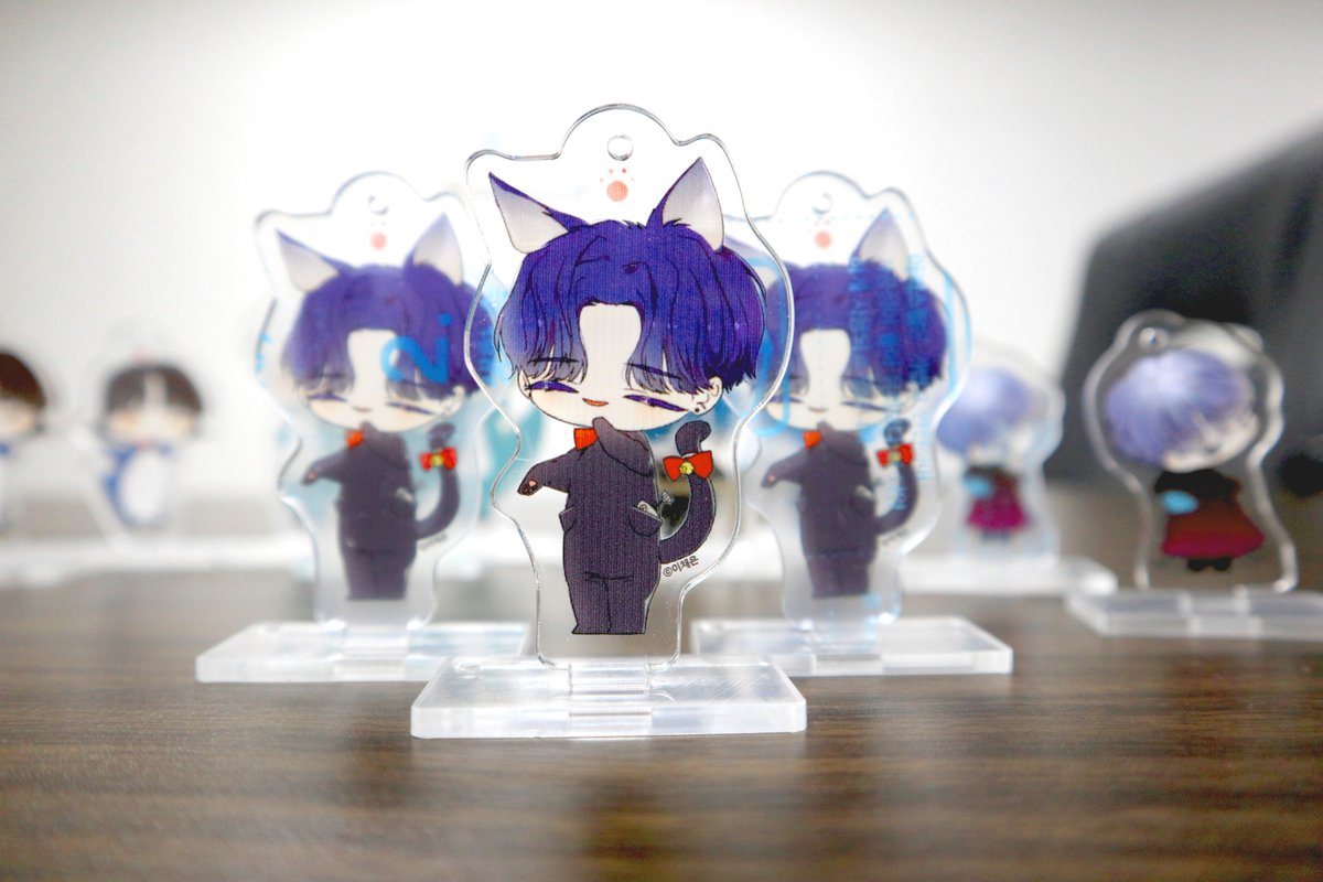 ueerae's tweet photo. 분신술... https://t.co/RxW5fW9Zhe