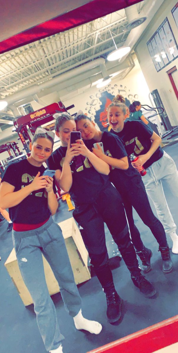 _hannahwalker7's tweet photo. Happy birthday kaYa!!🤩have the greatest day ever! https://t.co/RZQUMXhyXG