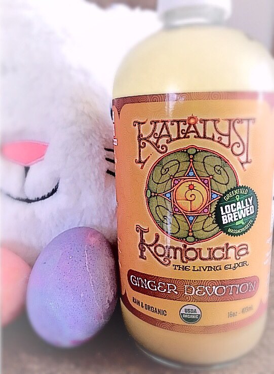 EveryBUNNY loves booch! 

#kombucha #katalystkombucha #locallybrewed #fairtrade #greenfieldMA #workerowned #livingelixir