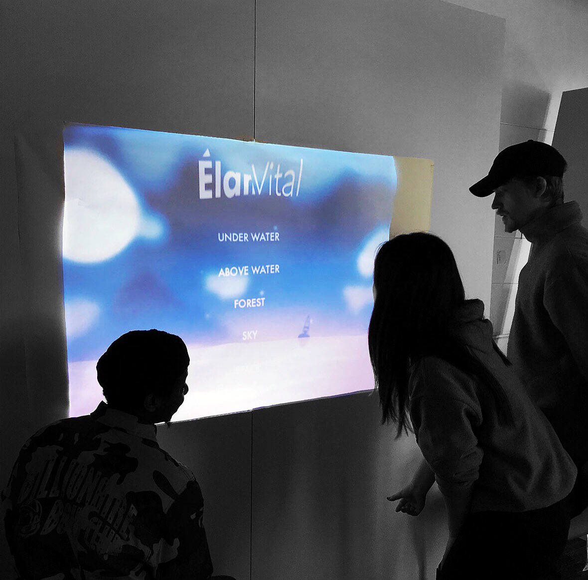 BlingBlairWorld's tweet photo. Year End Show 2019 is around the corner! Come and check our city of experience project “Élan Vital” 🥳👏🏻👏🏻👏🏻 #YearEndShow #designgbc #unity #cityofexperience #Next #ElanVital https://t.co/hqZWdGRDC7