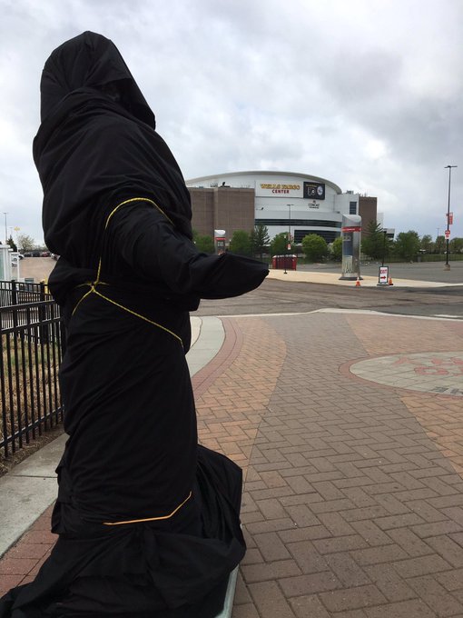 View image on Twitter