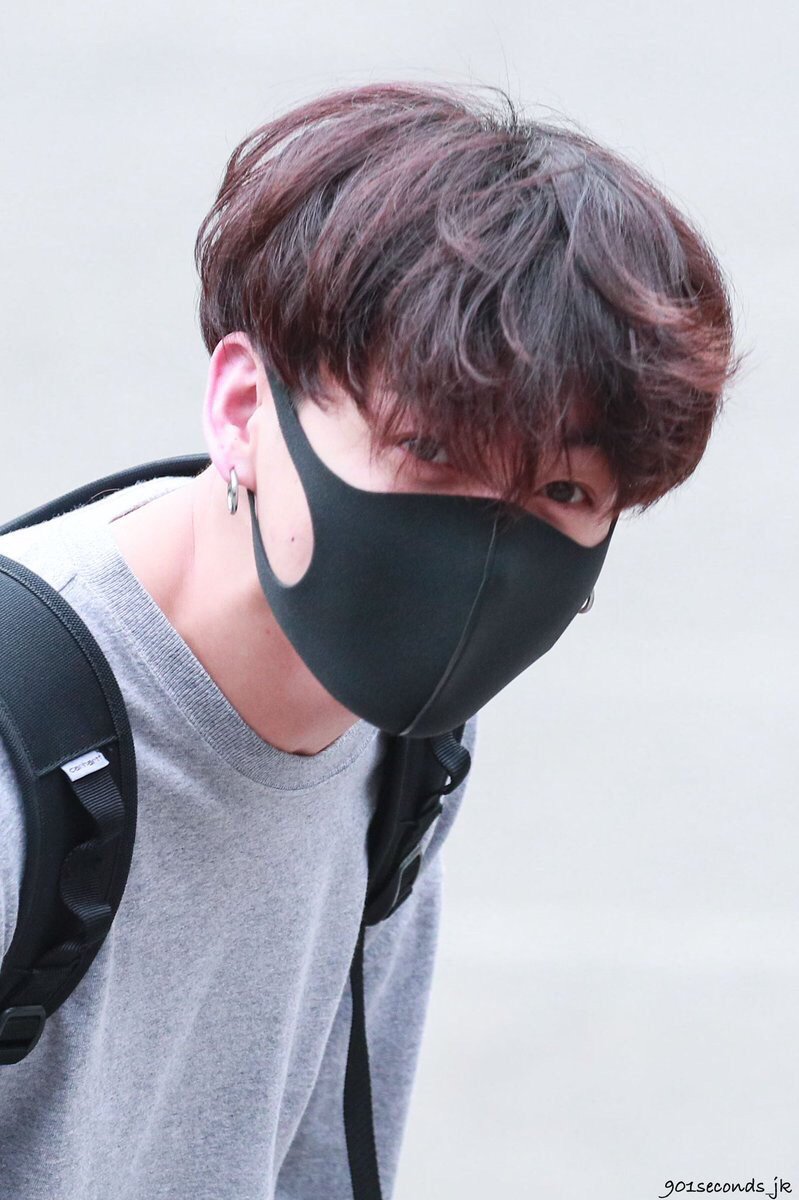 Pt2SoDark's tweet photo. Просто оставлю это здесь 

#BTS #JUNGKOOK #KOOKIE #JungkookBTS https://t.co/EMxgfa5Ifb