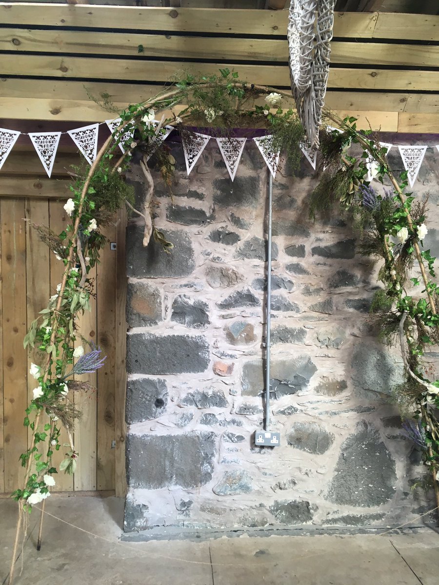 clarehay18's tweet image. At a wedding and getting some inspiration for nursery environment #alwaysworking #nurturingenvironments