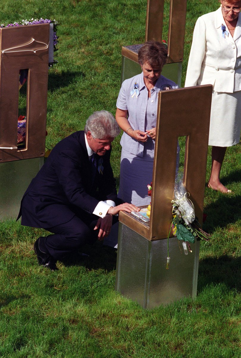 ClintonCenter's tweet photo. "When there is talk of hatred, let us stand up and talk against it. When there is talk of violence, let us stand up and talk against it. In the face of death, let us honor life." -Pres @BillClinton, 4/23/95, at a Memorial Service in Oklahoma City. #WeRemember https://t.co/tzNVOqyQ0w