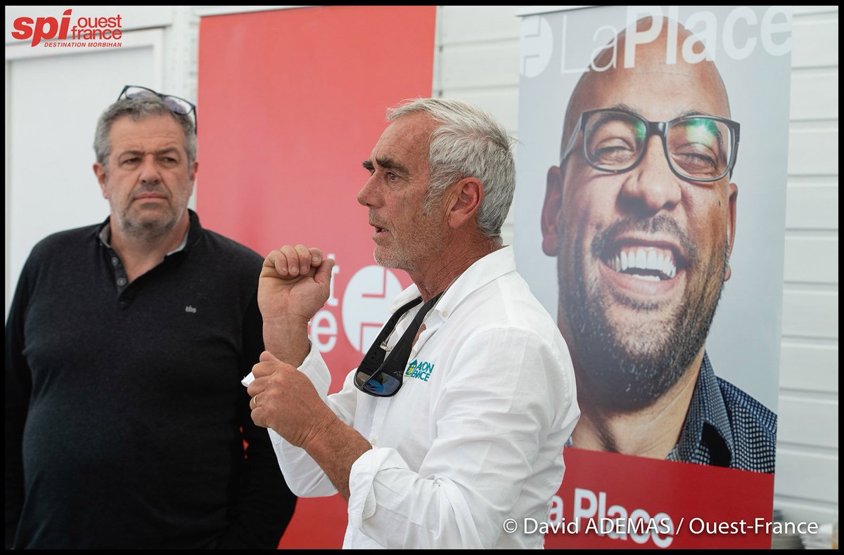 ADEMASDavid's tweet photo. Des lecteurs abonnés au journal @ouestfrance invités par La Place ont le privilège de rencontrer ce soir le navigateur Loïck #Peyron dans l’espace VIP du #SpiOF à La Trinité-sur-Mer #Morbihan le 19 Avril 2019 .📷 By David ADEMAS https://t.co/JRvFcKF7dU
