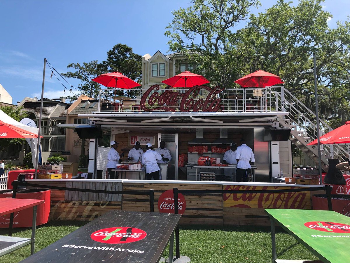 SeaPinesResort's tweet photo. Add some flavor to your Friday! Stop by the  @CocaCola food stand on the Heritage Lawn for food, fun and of course, Coke! #orangevanillacoke #ServeWithACoke 🍴 https://t.co/XHfkXL8K49