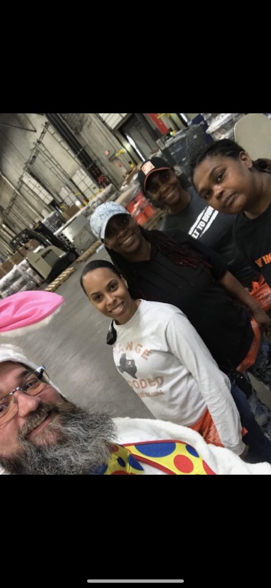 RalphLabor's tweet photo. RDC 5023 had the Safety Easter Bunny stop by to recognize our associates with COH cards https://t.co/zEGeQii42M