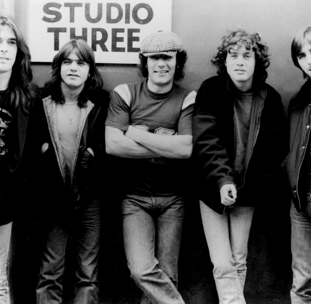Old School 80s Twitter: "Apr 19, 1980: Brian Johnson joined AC/DC, Bon Scott who had died in February. #80s /
