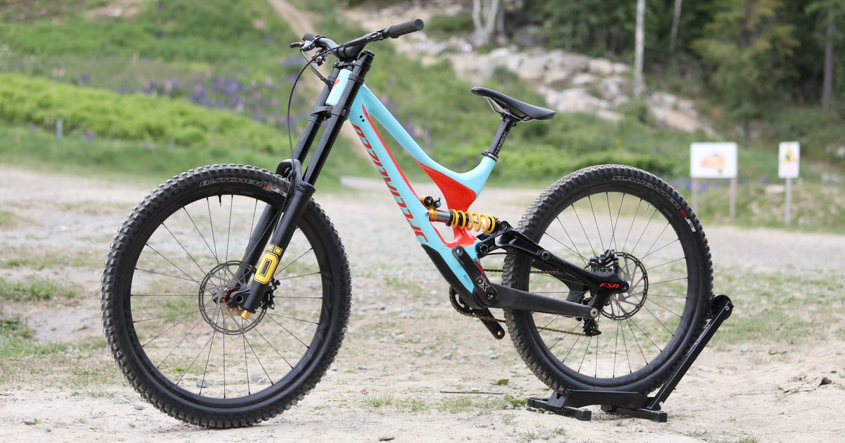 Clean shreds are achieved with a sweet ride. What do you think of this beauty? #ohlinsmtb