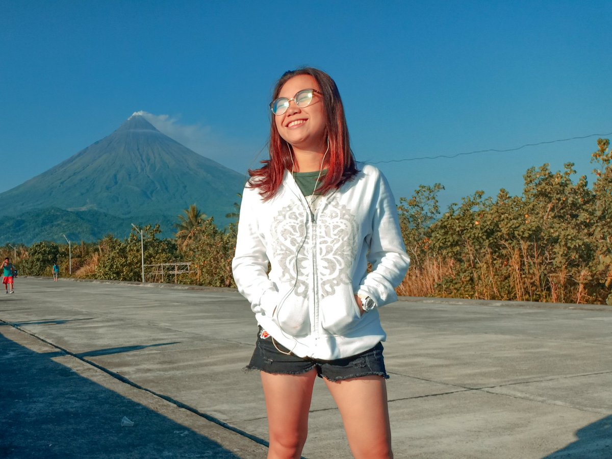 jogeorgeeeee's tweet photo. Mayon na sakong kasing gayon ❣️😅😍 https://t.co/rTzAQtKvQT