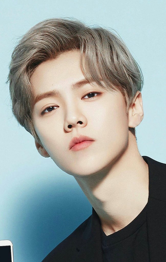 Happy Birthday to our Little Deer, Lu Han! We miss you!!         