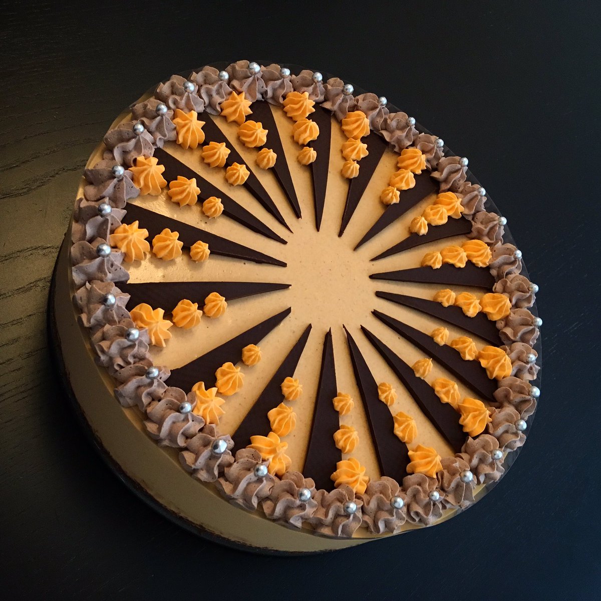 And this would be #cheesecake number 2 for my friend’s family gathering this weekend: Gingerbread Orange 😊

#cake #dessert #food #Cardiff #foodblog #foodie