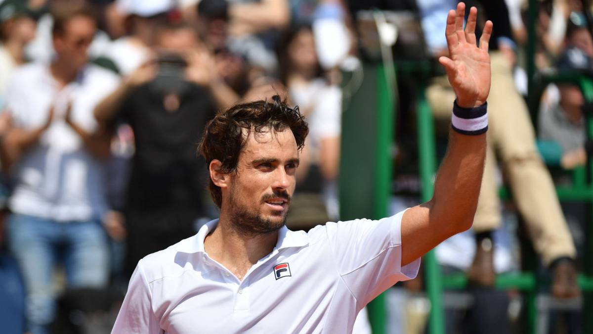 #Tenis: #GuidoPella cayó ante <a href="/RafaelNadal/">Rafa Nadal</a> y quedó eliminado en cuartos de final en #Montecarlo. De todas formas, el argentino tuvo su mejor participación en un Másters 1000 al ubicarse entre los ocho mejores. lineadefondo.com.ar/noticias/3181