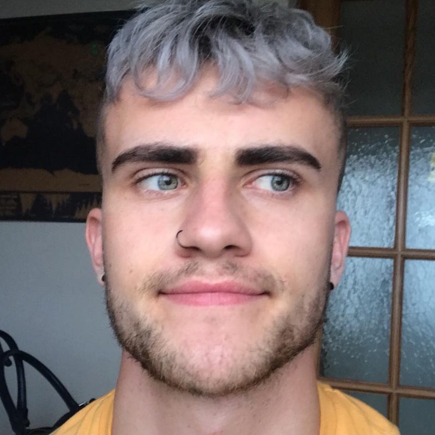 yo cuando le doy un beso a renée y se duerme