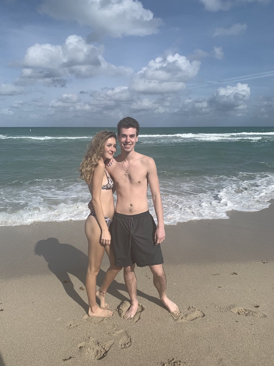 Max_Henk_'s tweet photo. Happy birthday to this girl, thank you for sharing Miami with me 😁 @alia_cs https://t.co/1K1wW7QoSE