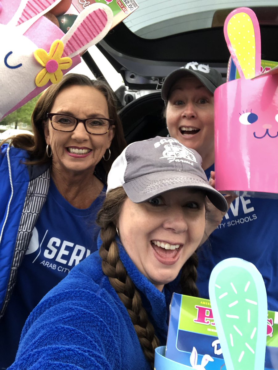 Ponypalsteacher's tweet photo. Serve day With Arab City Schools! #serve #Community #ArabCSServeDay #ArabCitySchools #ArabCSVision https://t.co/QlzXx0KeAa