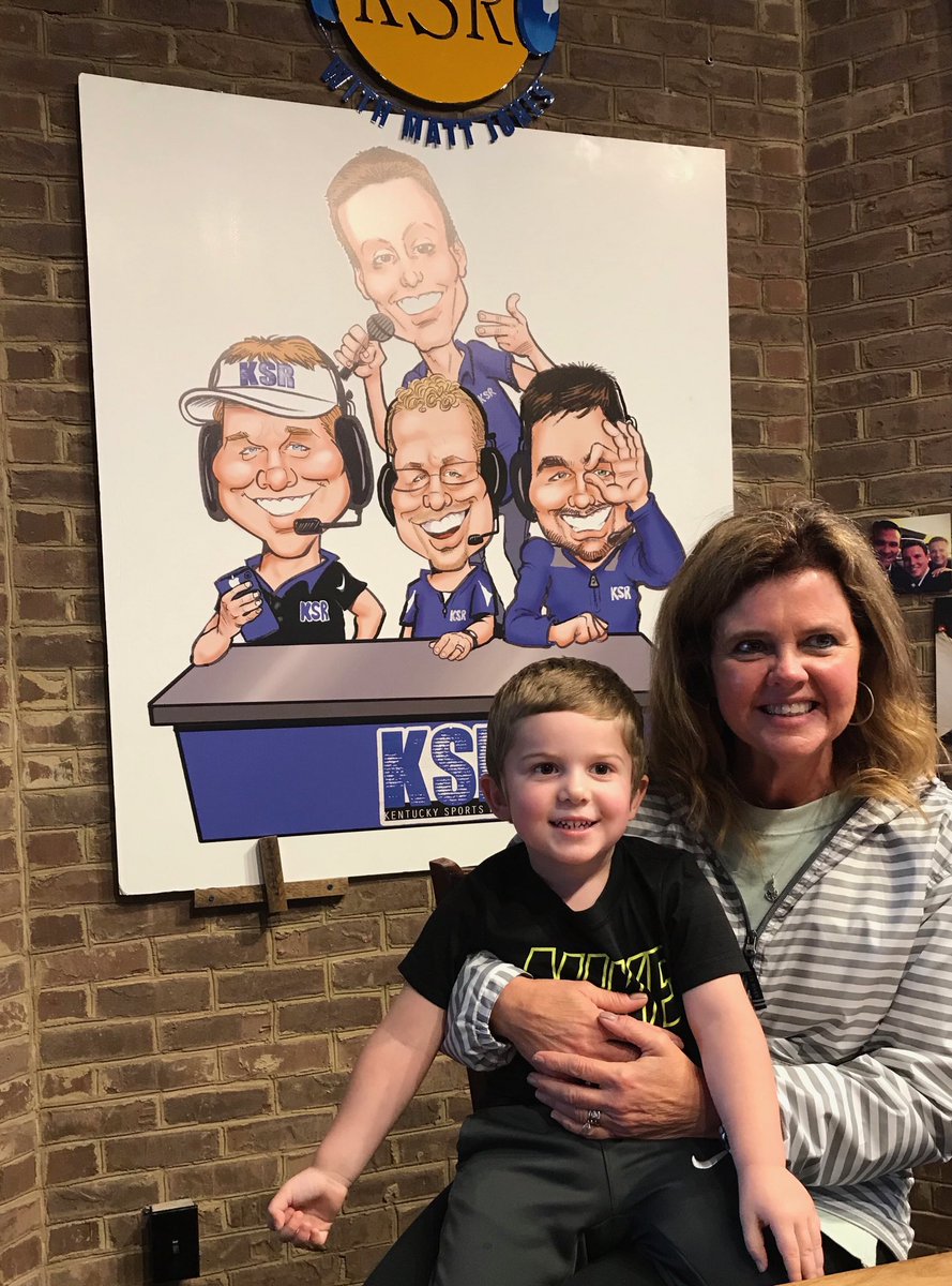 ⁦<a href="/KSBarAndGrille/">KSBar & Grille</a>⁩ Wonderful food and amazing atmosphere!! 💙Lexington KY #BUCKETLIST