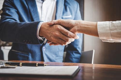 If you watch crime dramas on television, you may have heard something about “attorney-client privilege.” However, you might not really know what it means, or when it actually applies.

klgdefense.com/should-i-tell-…