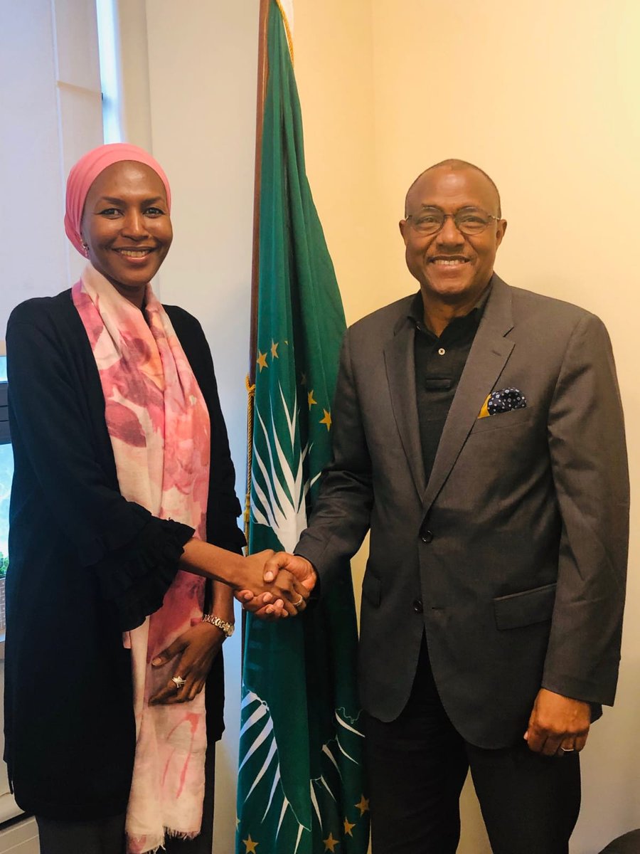 AfricanUnionUN's tweet image. Amb @FKMohammed1 received Mr Mohamed Beavogui, DG @ARCapacity, a specialized agency of the @_AfricanUnion.
Discussions focused on its work in reducing vulnerability of #Africa member states to natural disasters by managing risk and adapting to #ClimateChange.
#ClimateAction