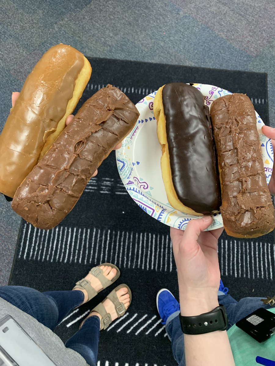 When you bring your friend a Long John...and she also brings you a Long John. Also, there are A LOT of donuts on campus today. 🍩 Happy Friday! <a href="/Gateway6NKC/">Gateway6NKC</a> #GoGrizzlesNKC