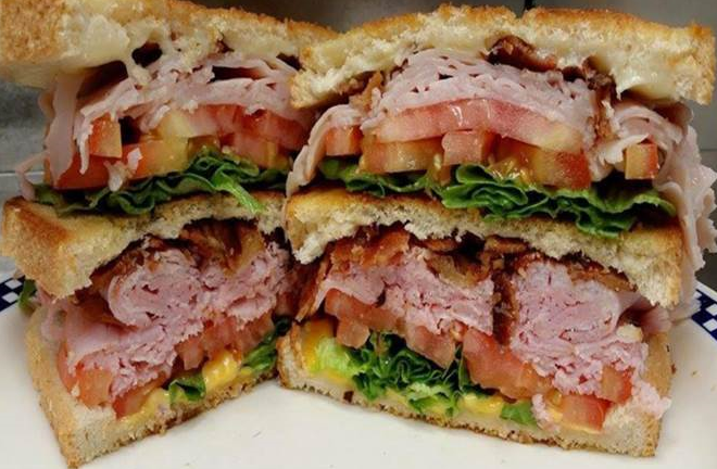 UptownCafe76's tweet photo. We want to know what keeps you returning to our #Cafe. What's your favorite Menu Item?
➡️ https://t.co/rtyVcEGfJz ⬅️
.
.
.
#JackieBGoode #UptownCafeandDinnerTheater #AmericanRestaurant #BransonMO #MO #Foodie https://t.co/80oPF6JwsO