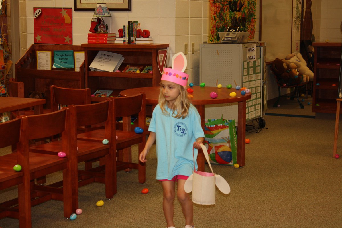 amberparks04's tweet photo. Pre-K Easter Egg Hunt @TGScottElem https://t.co/7bs23gNV2k