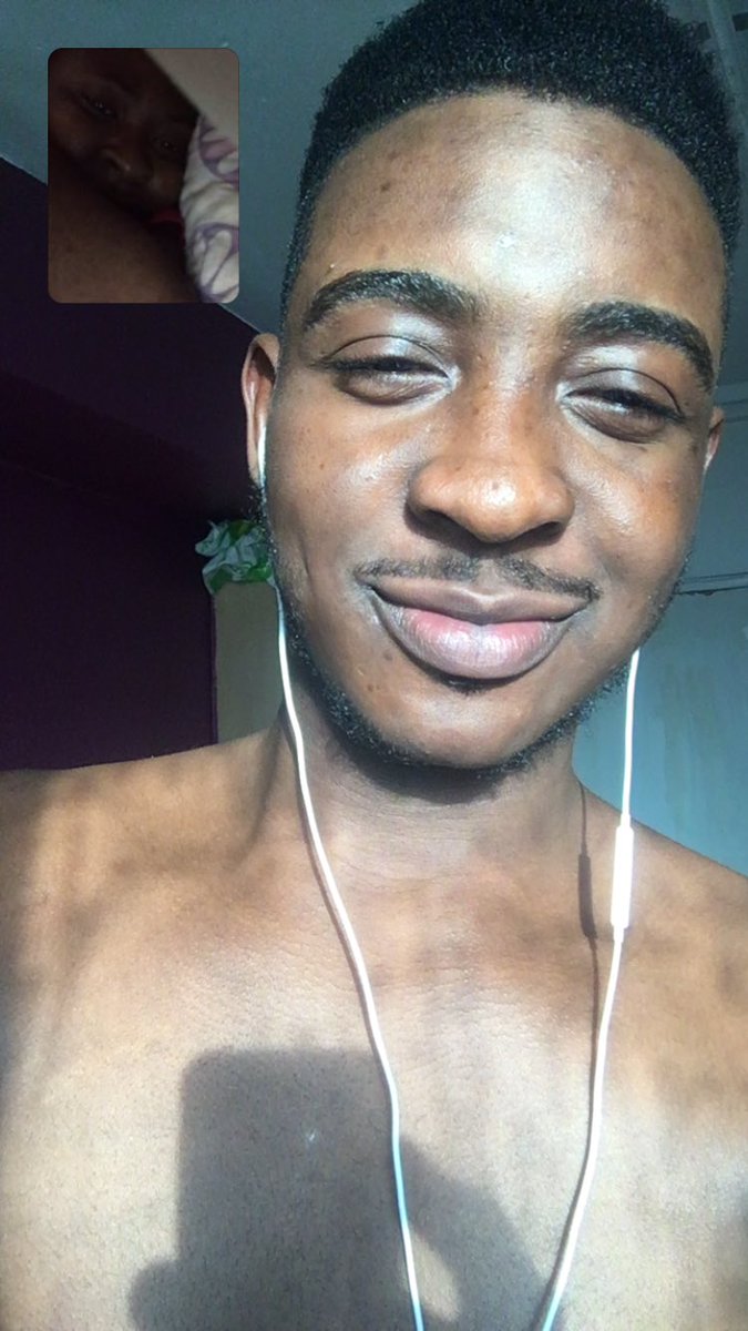 kvngtes's tweet photo. Tried to check out the trim ✂️✂️ https://t.co/JWlru3h0bh