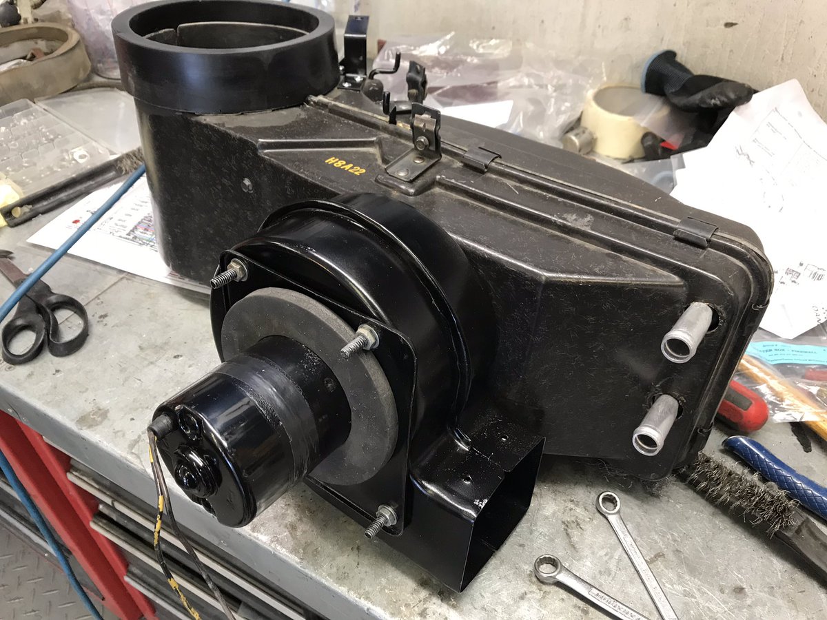 JesseCrosse's tweet photo. Resto isn’t just about the juicy bits like engines and shiny bodywork. Heater box looks shiny and new after a bit of a tinker. #Mustang #GT390 #Bullitt https://t.co/G0M26a9wZM