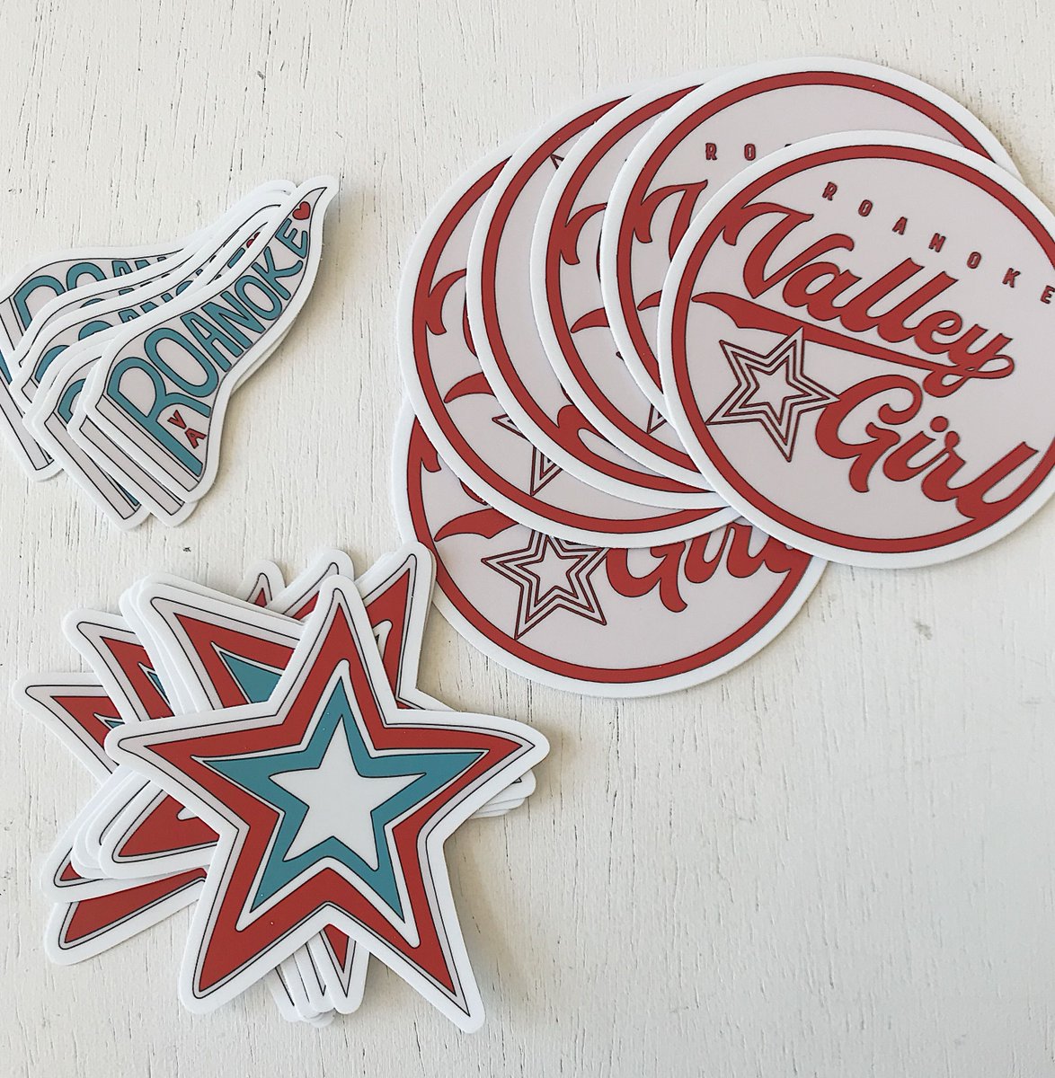 GoodTimesROA's tweet photo. <<< Maker Spotlight >>> Treehouse Collaborative offers Roanoke themed merchandise. Treehouse will also be featuring a special, limited edition item to be released especially for the Early Bird event in downtown Roanoke, April 27th
https://t.co/TbcGTBqIl3 https://t.co/8bjr3tJYNr