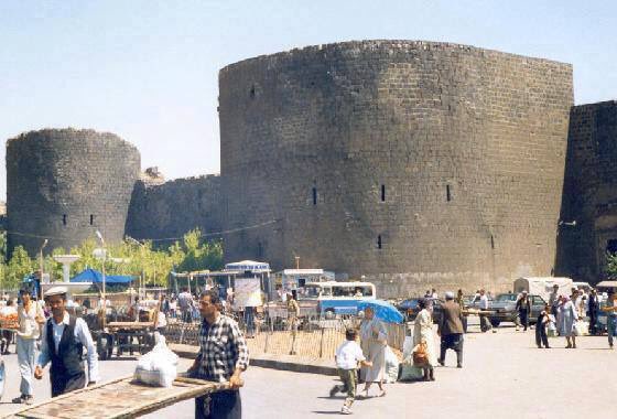 antoloji diyarbakir on twitter yil 1990 urfa kapi eski hal https t co e0r37kobol twitter