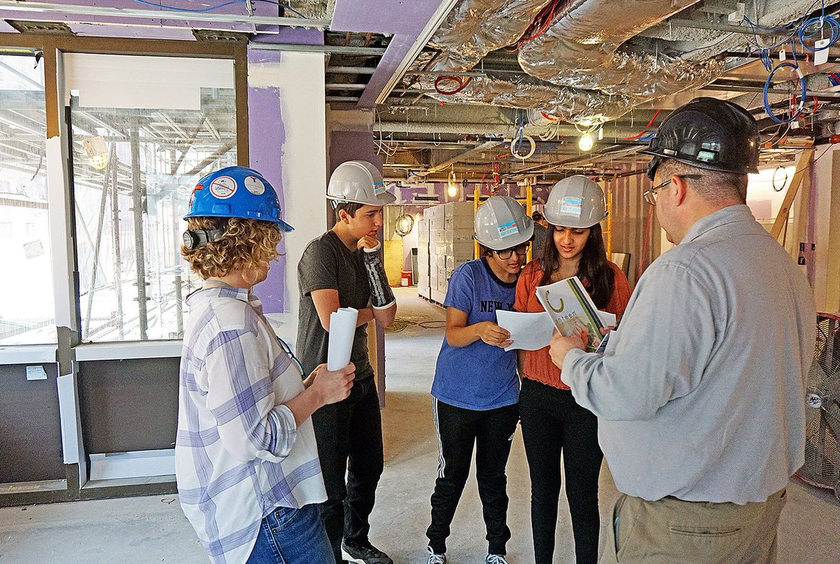 FriendsSeminary's tweet image. Today students toured the construction of the townhouses and the future site of the Upper School Commons as the buildings are nearing their final transformation in September 2019!