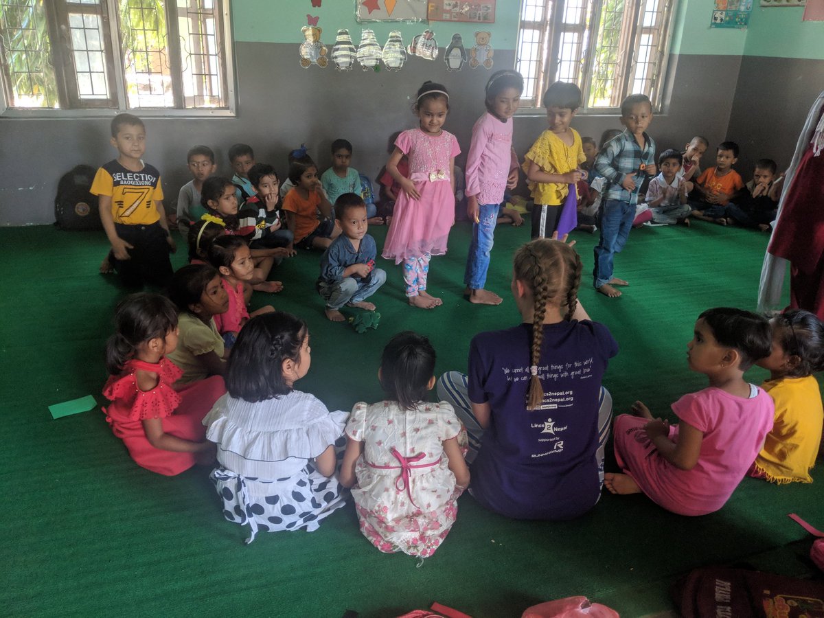lisajaneashes's tweet photo. Thank you @DartonPrimary for lending us your teacher! She is amazing! Any other teachers out there up for the challenge? Trips in April, August and October. Get in touch! @Lincs2Nepal https://t.co/y97tCh1hlr