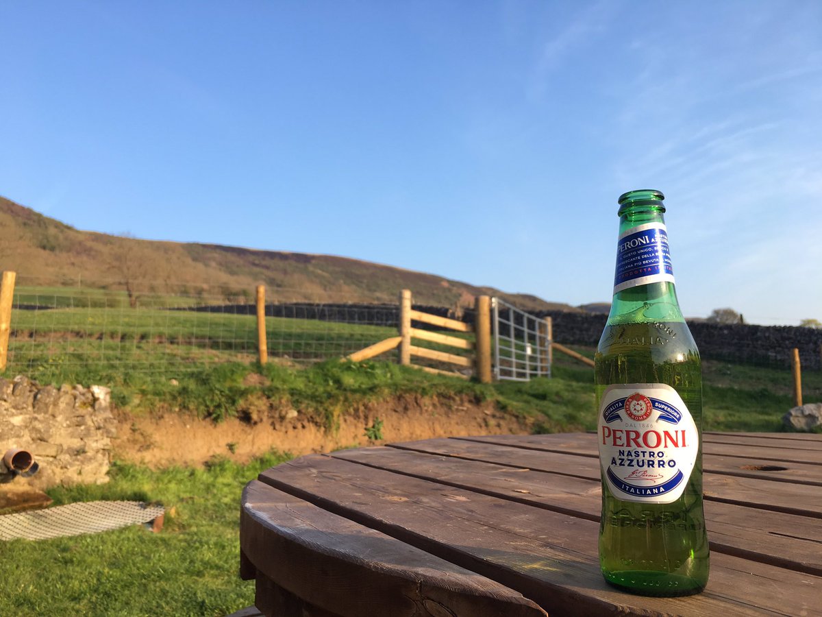 Peak District, Sun, Beer = 👌